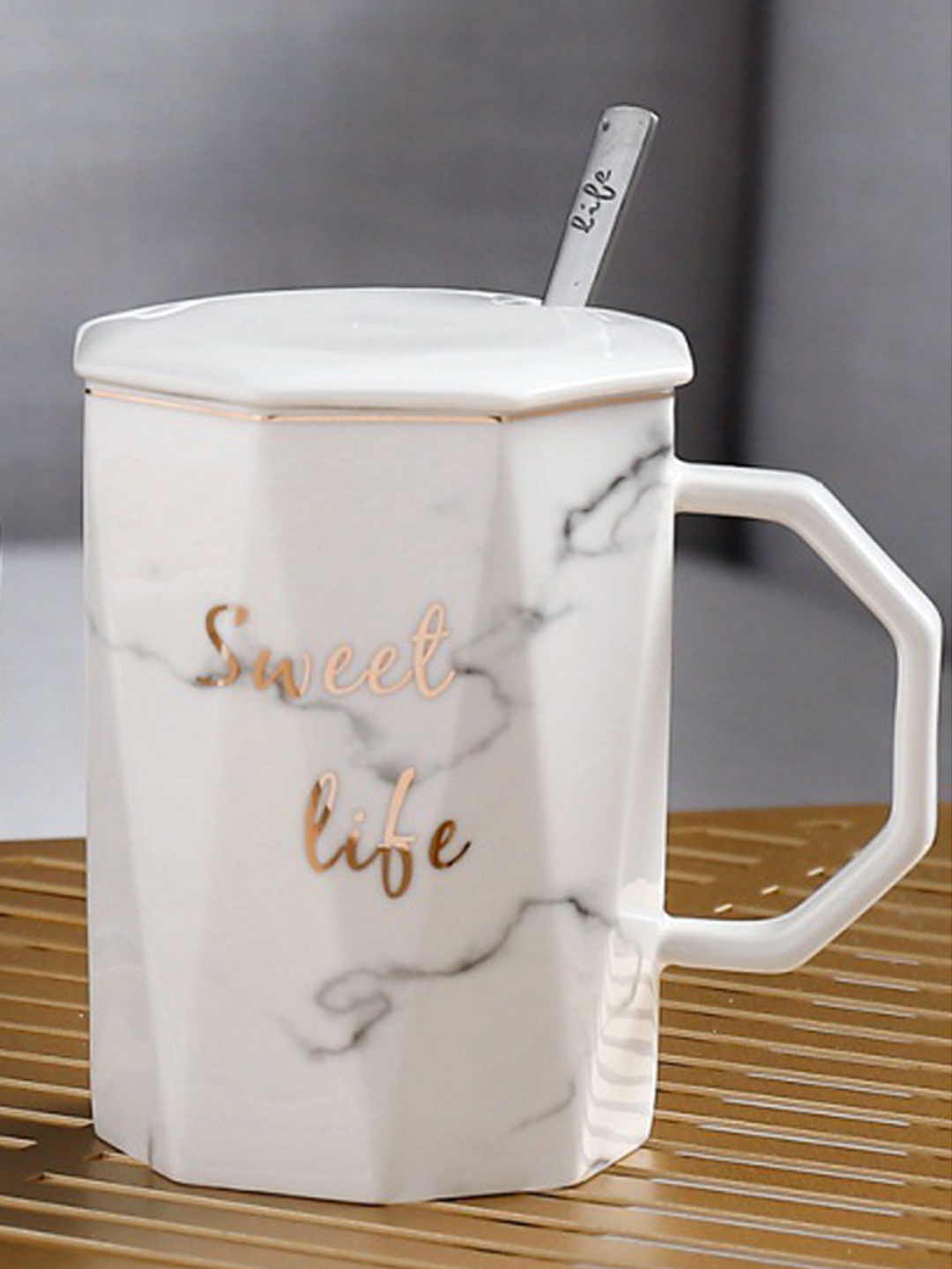 

BonZeaL White & Gold Printed 3D Ceramic Glossy Mug with Lid Spoon 350ml