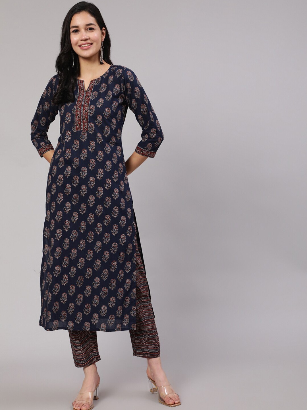 

Nayo Women Ethnic Motifs Printed Pure Cotton Kurta with Trousers, Navy blue