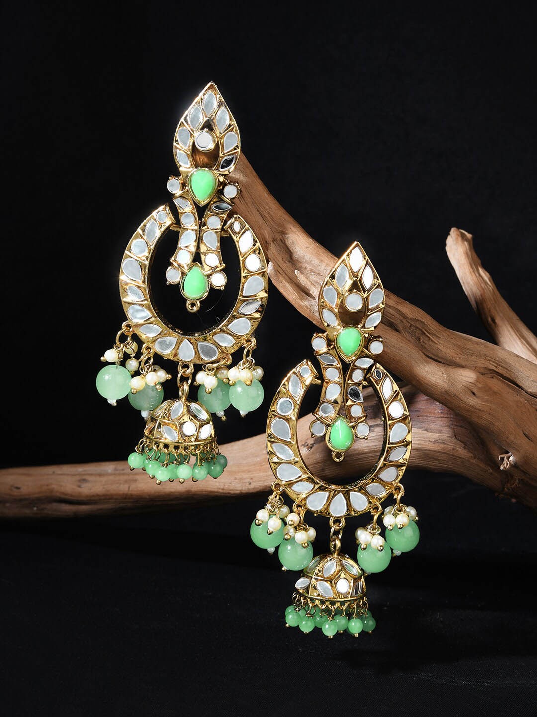 

Fida Oval Chandbalis Earrings, Gold