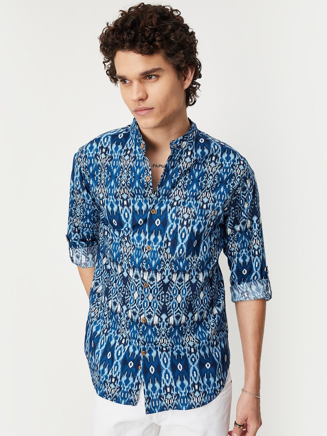 

max Men Blue & Navy Blue Ethnic Motifs Printed Cotton Kurta