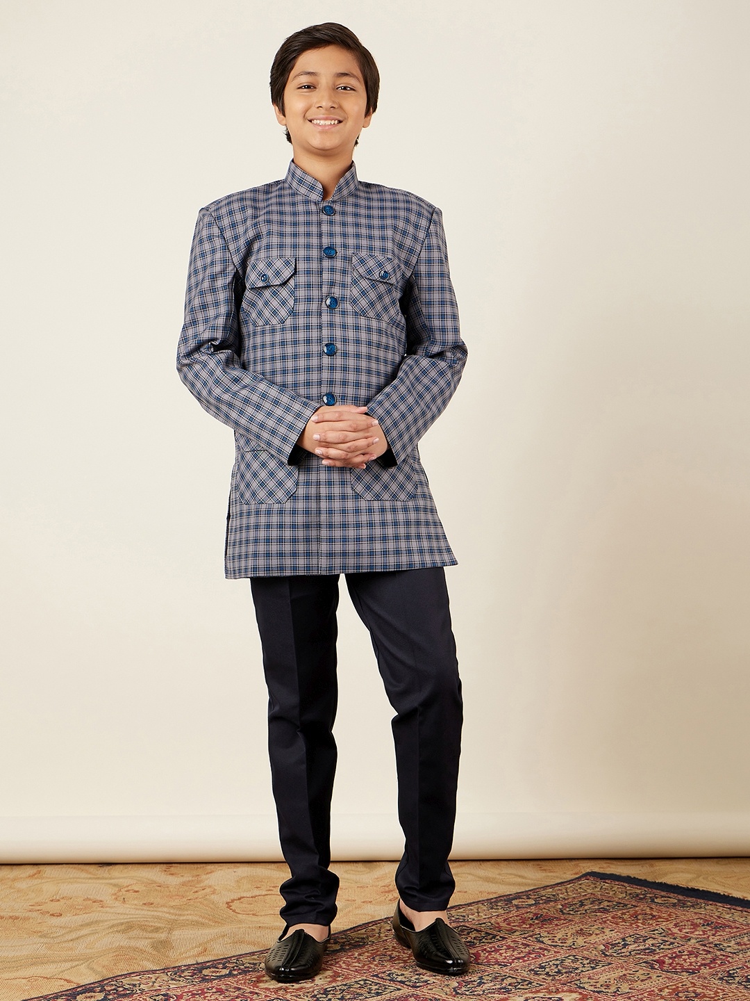 

Aj DEZInES Boys Blue & Black Checked Shirt with Trousers