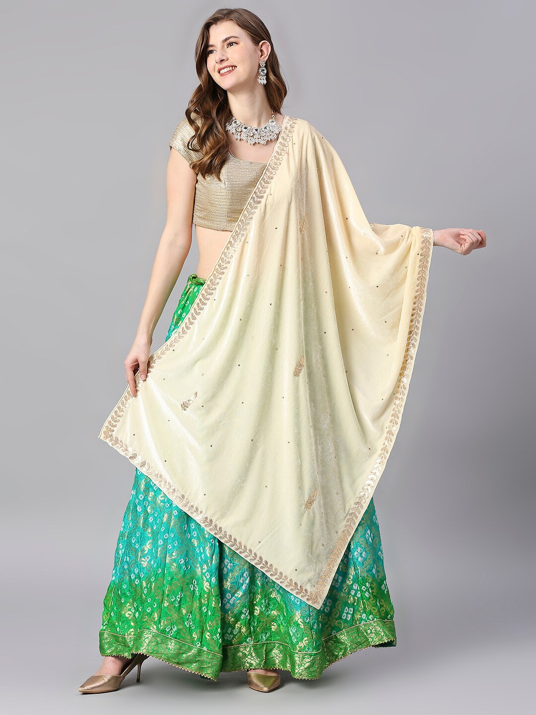 

Dupatta Bazaar Embroidered Velvet Dupatta with Gotta Patti, Cream