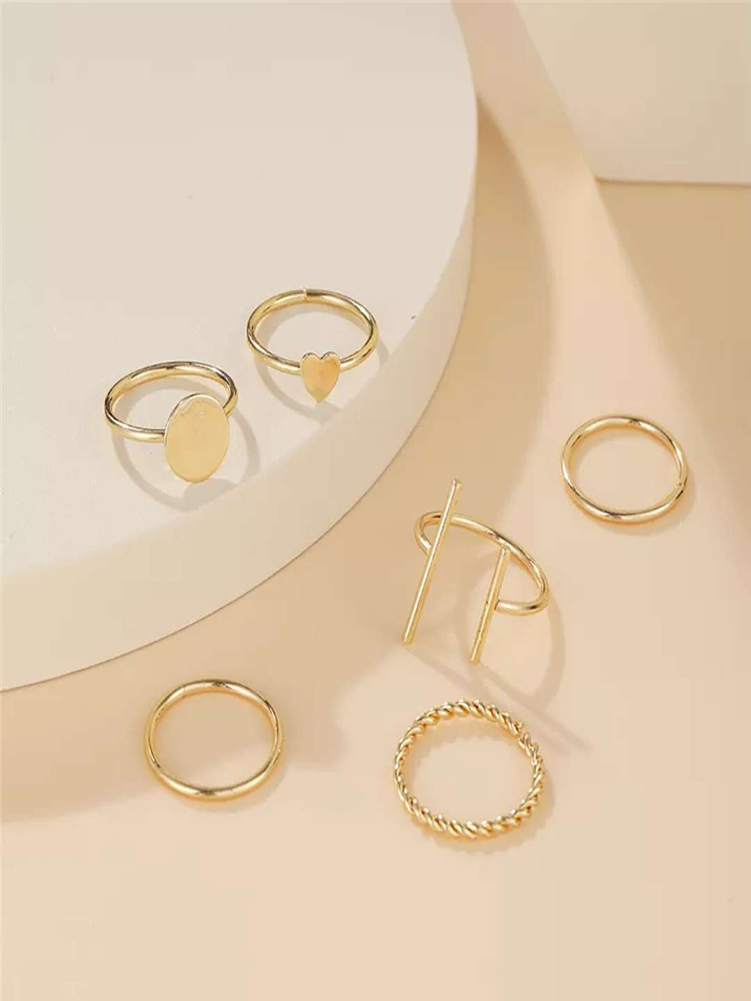 

Pinapes Set Of 6 Gold-Plated Contemporary Stackable Finger Rings