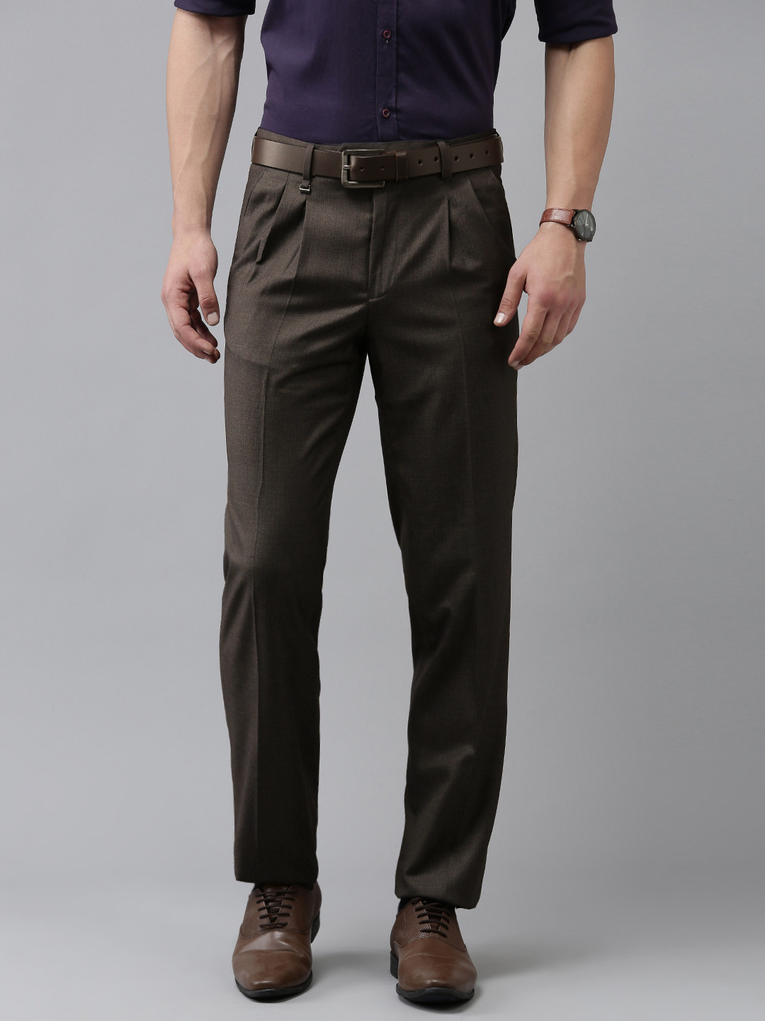 

Van Heusen Men Custom Fit Formal Trousers, Brown