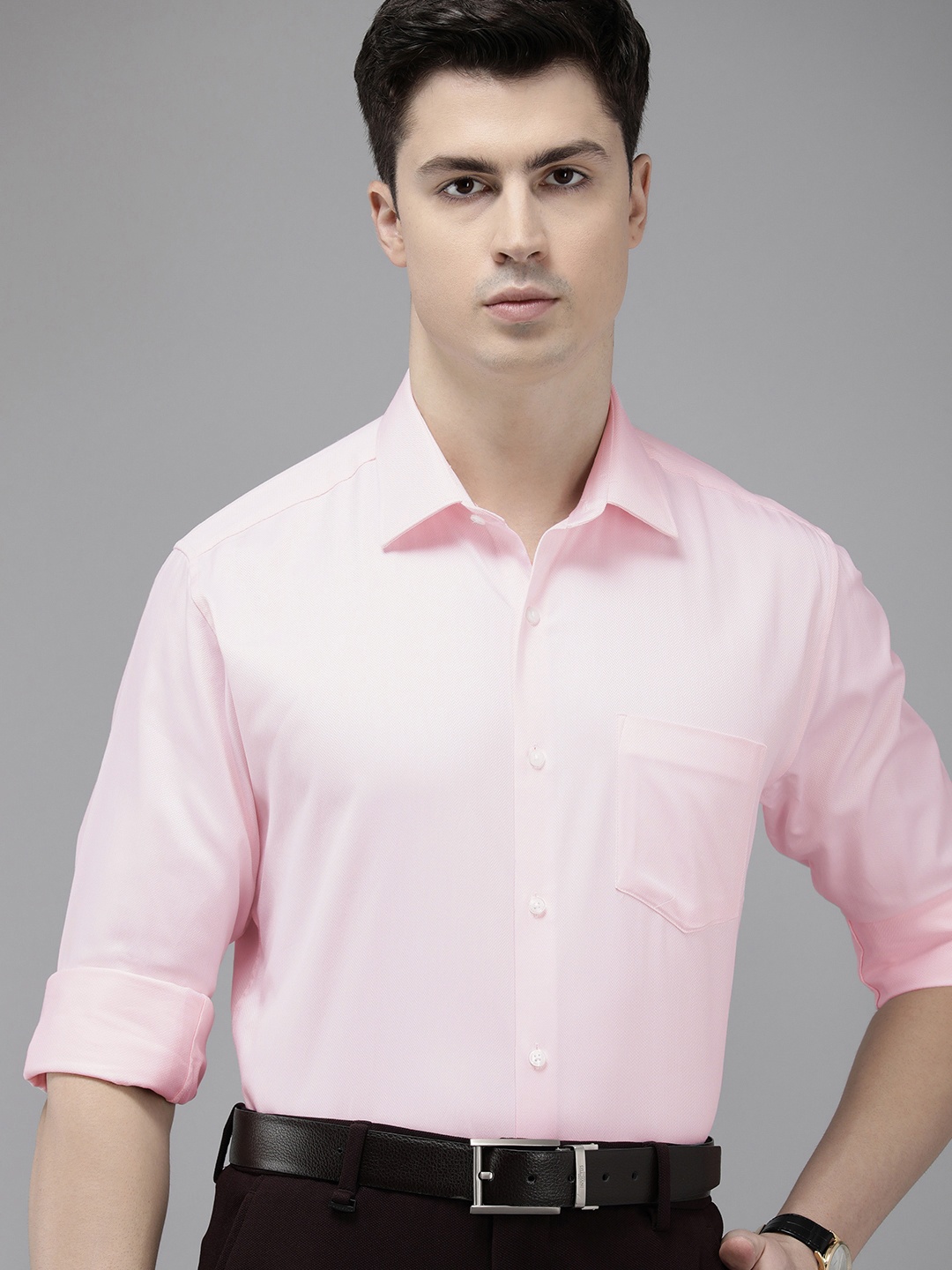 

Van Heusen Men Pure Cotton Custom Opaque Formal Shirt, Pink