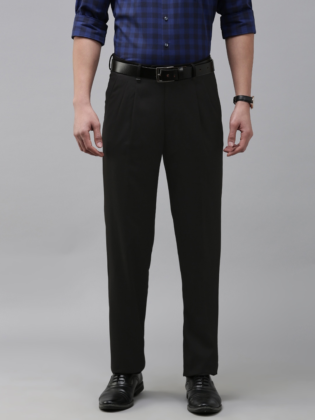 

Van Heusen Men Custom Formal Trousers, Black
