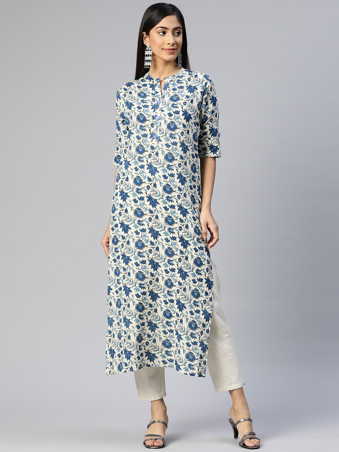 

Aasiya Women Beige & Teal Floral Printed Floral Kurta