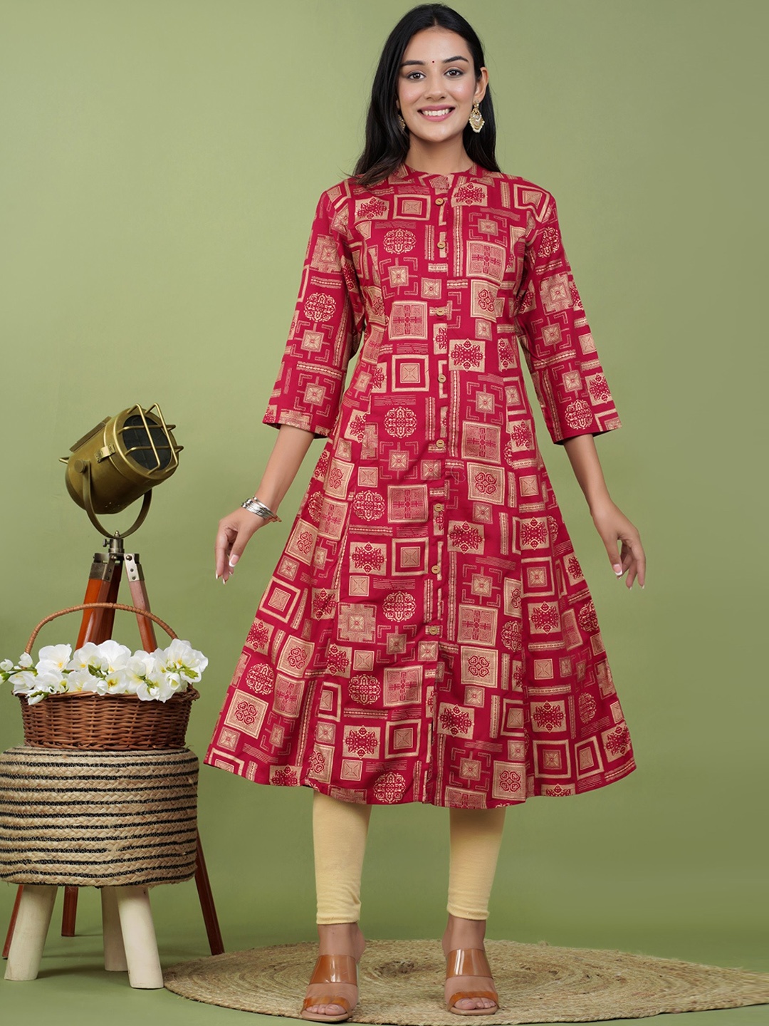 

Glorious Geometric Printed Flared Sleeves Thread Work Anarkali Kurta, Maroon