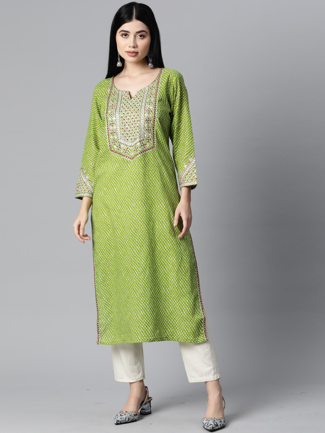 

KALINI Women Leheriya Yoke Design Thread Work Cotton Kurta, Green