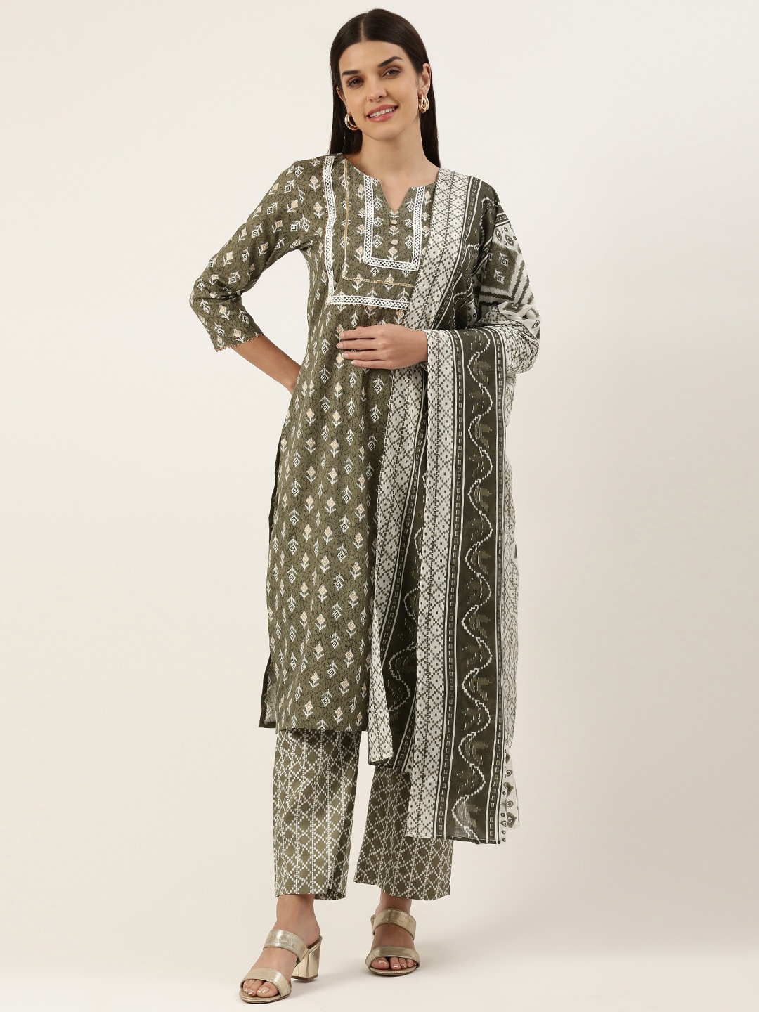 

SWAGG INDIA Women Ethnic Motifs Printed Gotta Patti Kurta With Trousers & Dupatta, Grey