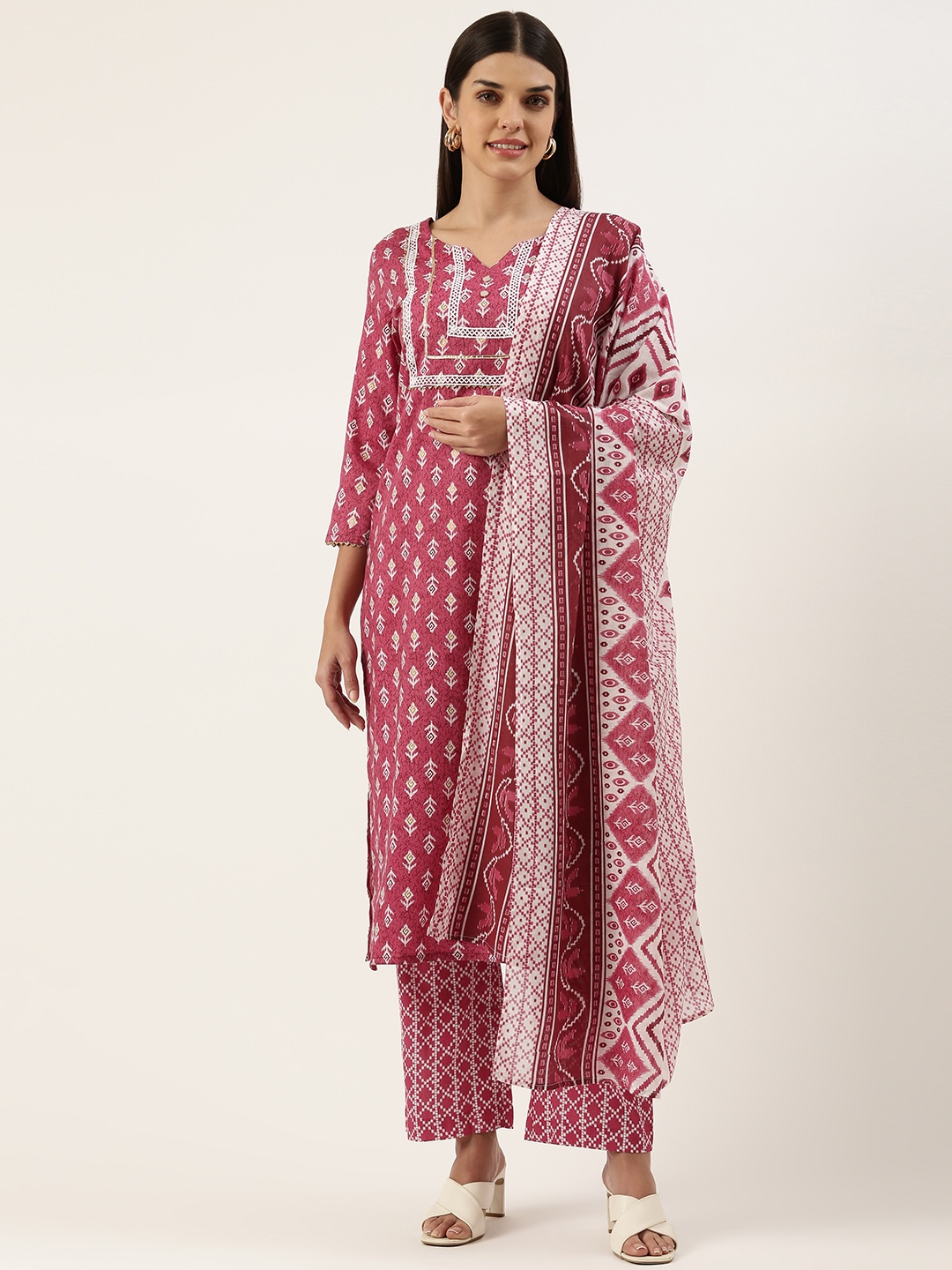 

SWAGG INDIA Women Ethnic Motifs Printed Gotta Patti Kurta With Trousers & Dupatta, Pink