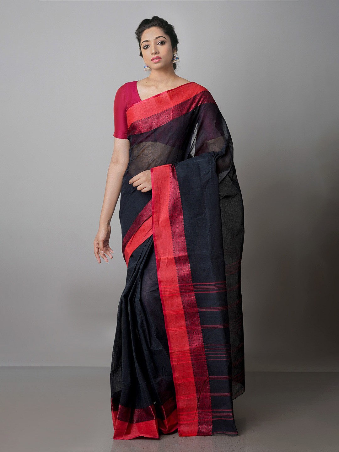

Unnati Silks Woven Design Pure Cotton Taant Saree, Black