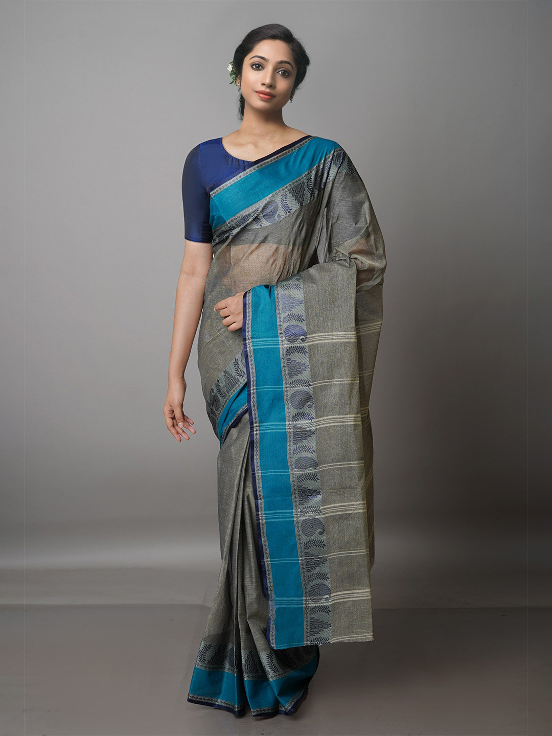 

Unnati Silks Woven Design Pure Cotton Taant Saree, Grey