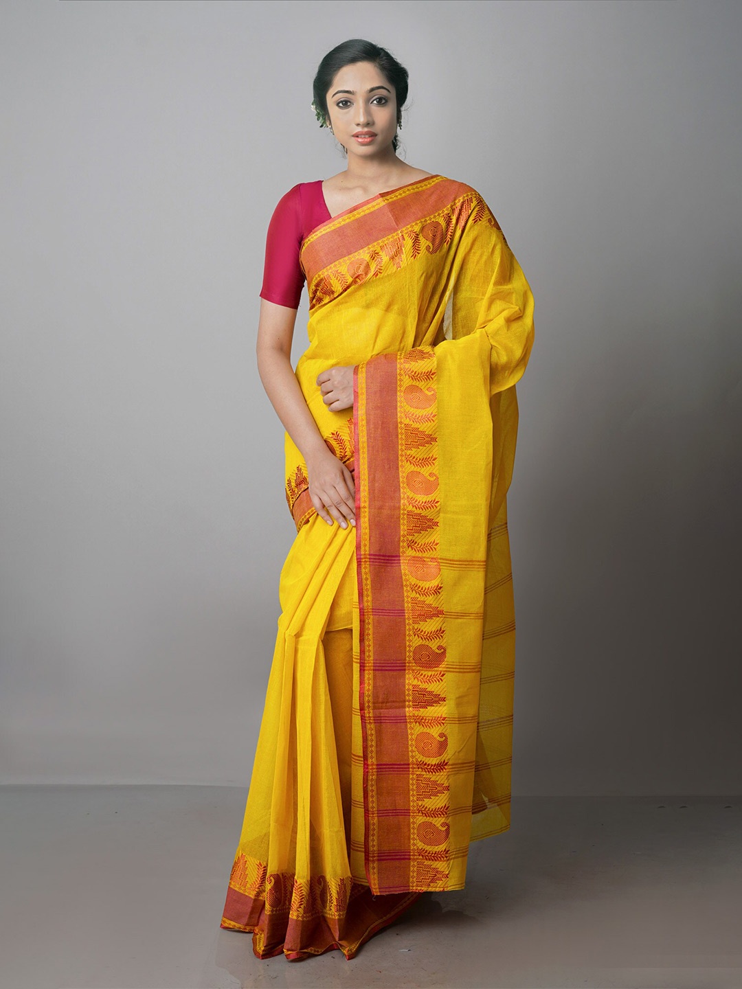 

Unnati Silks Woven Design Pure Cotton Taant Saree, Yellow