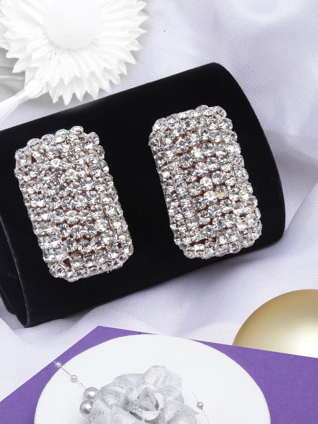 

DIVA WALK Silver-Plated Rhinestone Studs Earrings