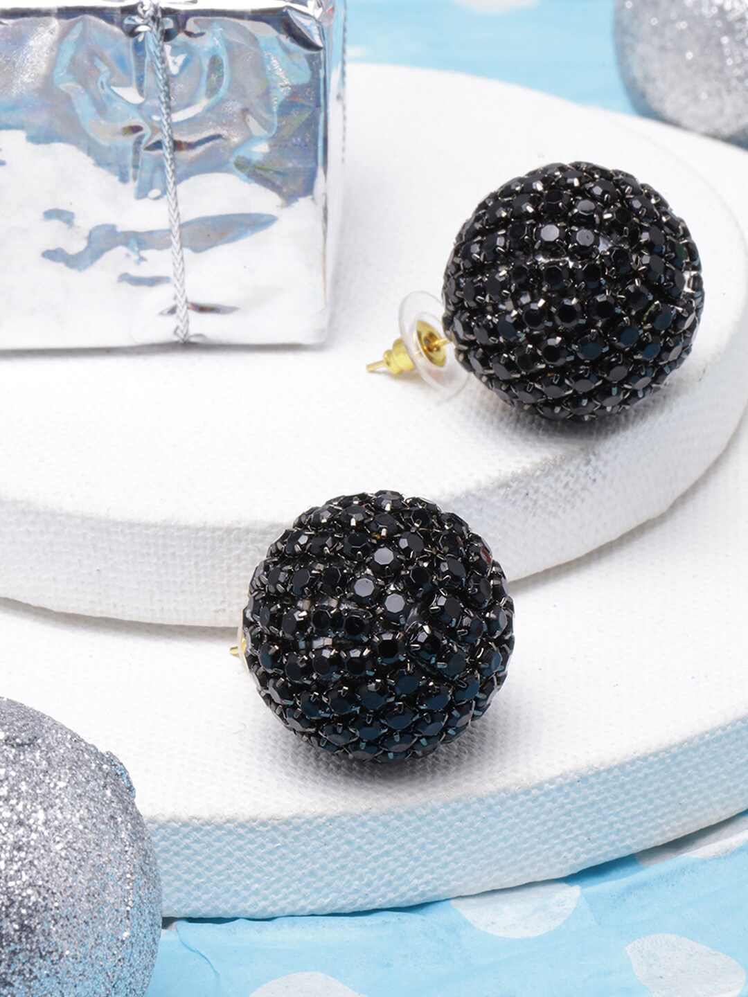 

DIVA WALK Black-Plated Circular Studs Earrings