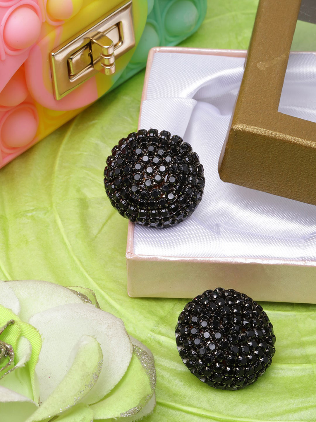 

DIVA WALK Circular Studs Earrings, Black