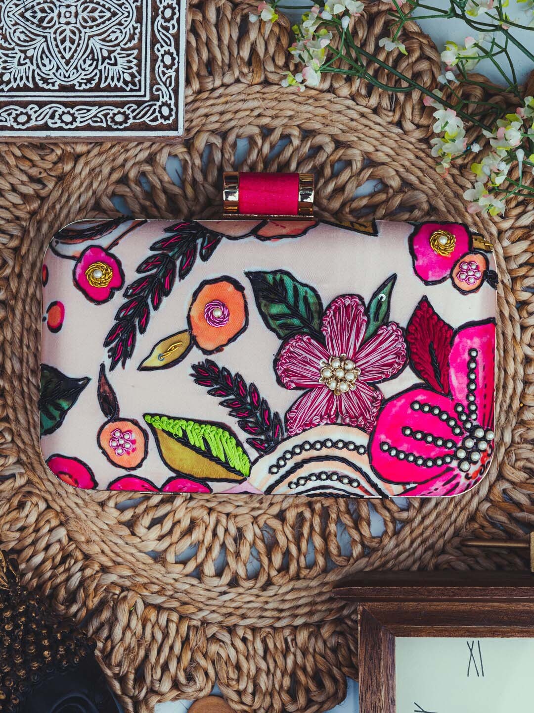 

NR By Nidhi Rathi Embellished Box Clutch, Pink