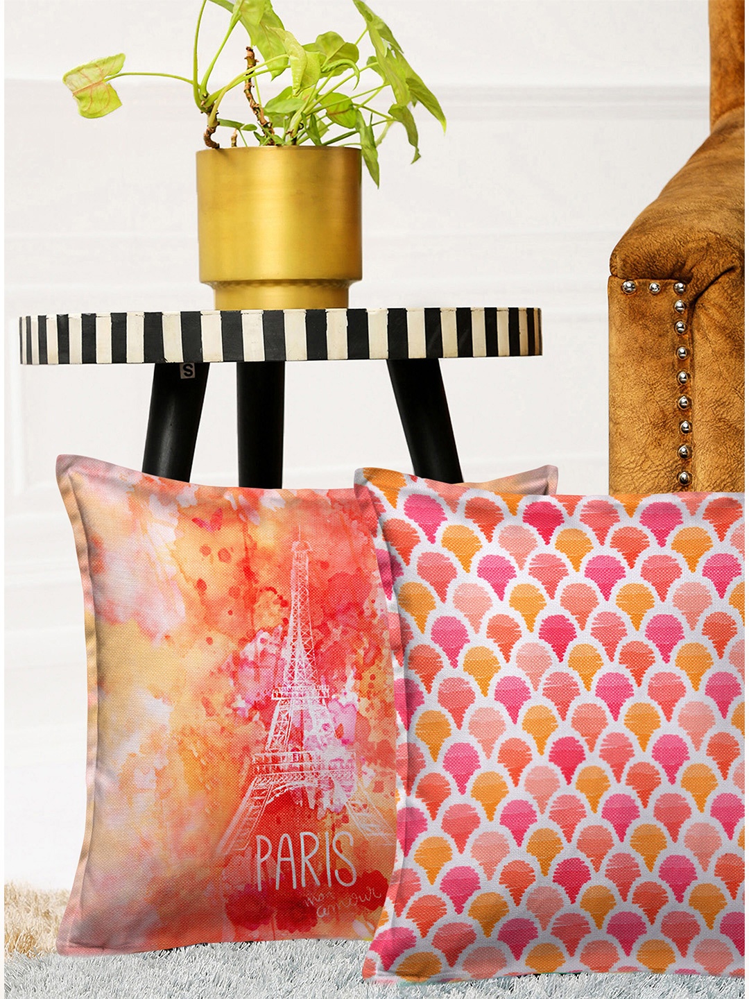 

HOUZZCODE Pink & White Set of 2 Geometric Square Cushion Covers