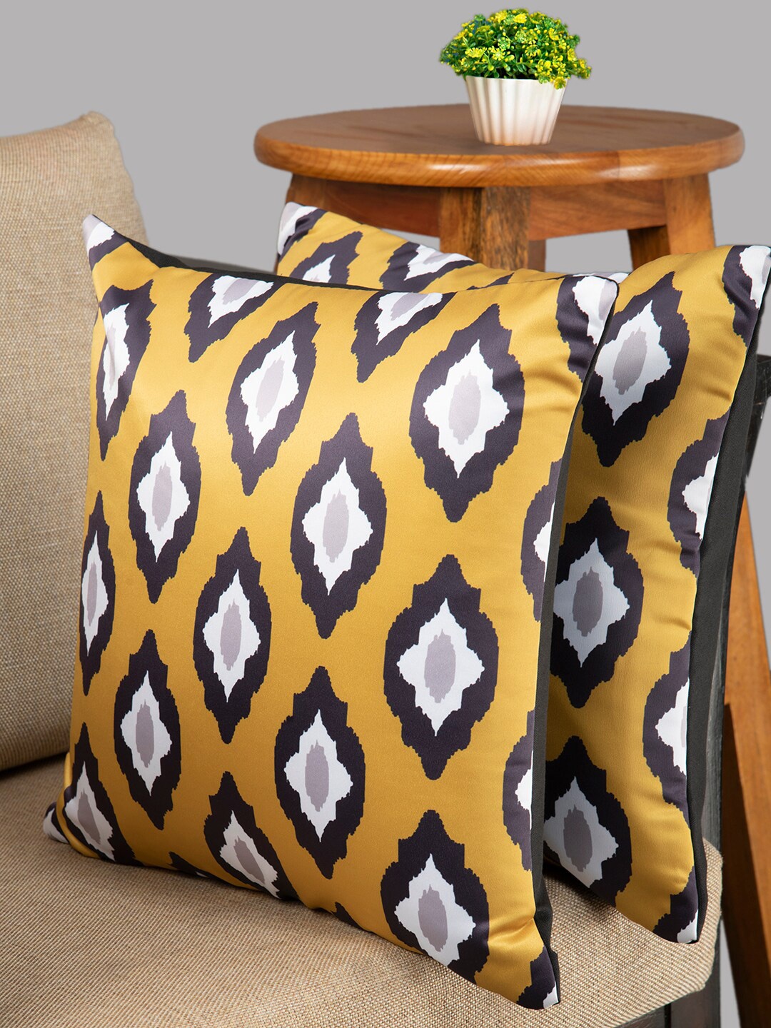 

HOUZZCODE Mustard & White Set of 2 Geometric Square Cushion Covers