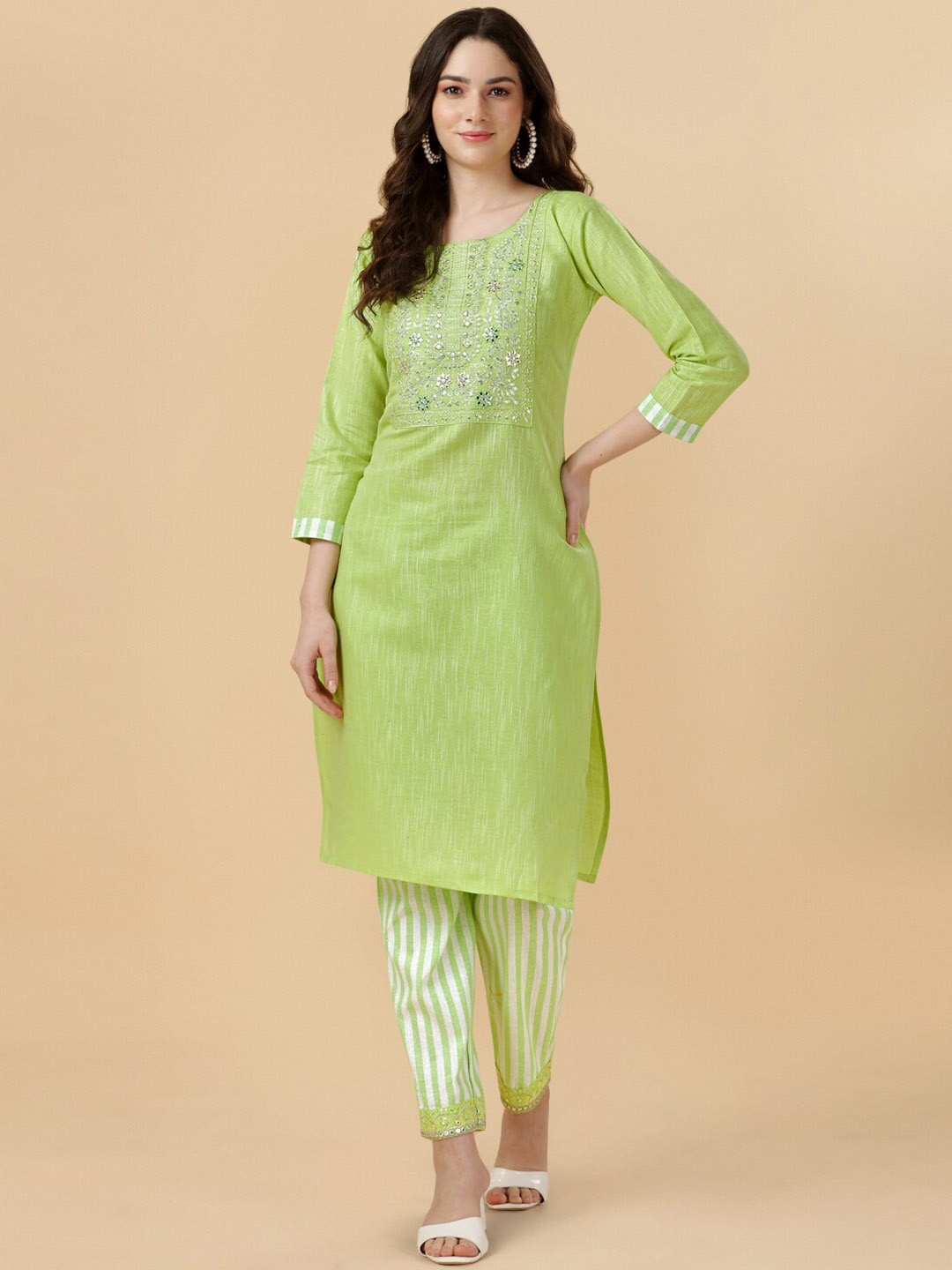

GUFRINA Women Floral Embroidered Sequinned Pure Cotton Kurta with Trousers, Green