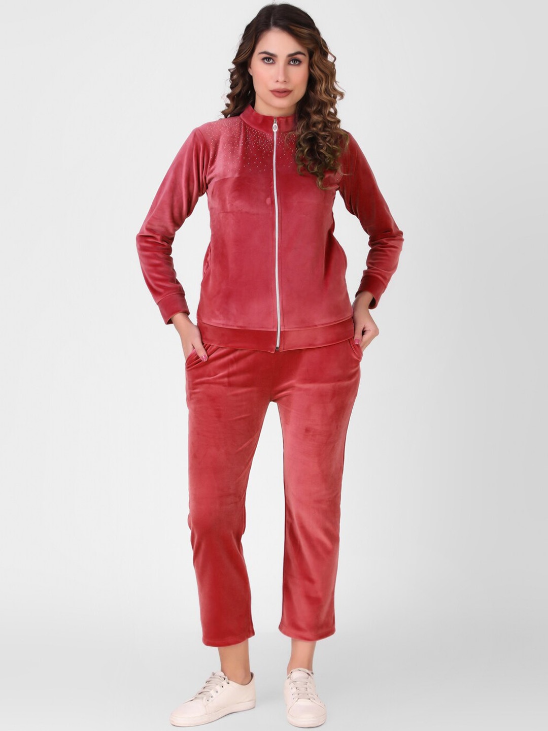 

FNOCKS Women Embellished Mock Collar Velvet Tracksuits, Maroon