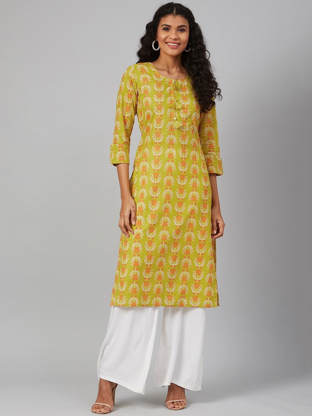 

See Designs Women Ethnic Motifs Printed Round Neck Pure Cotton Kurta, Yellow