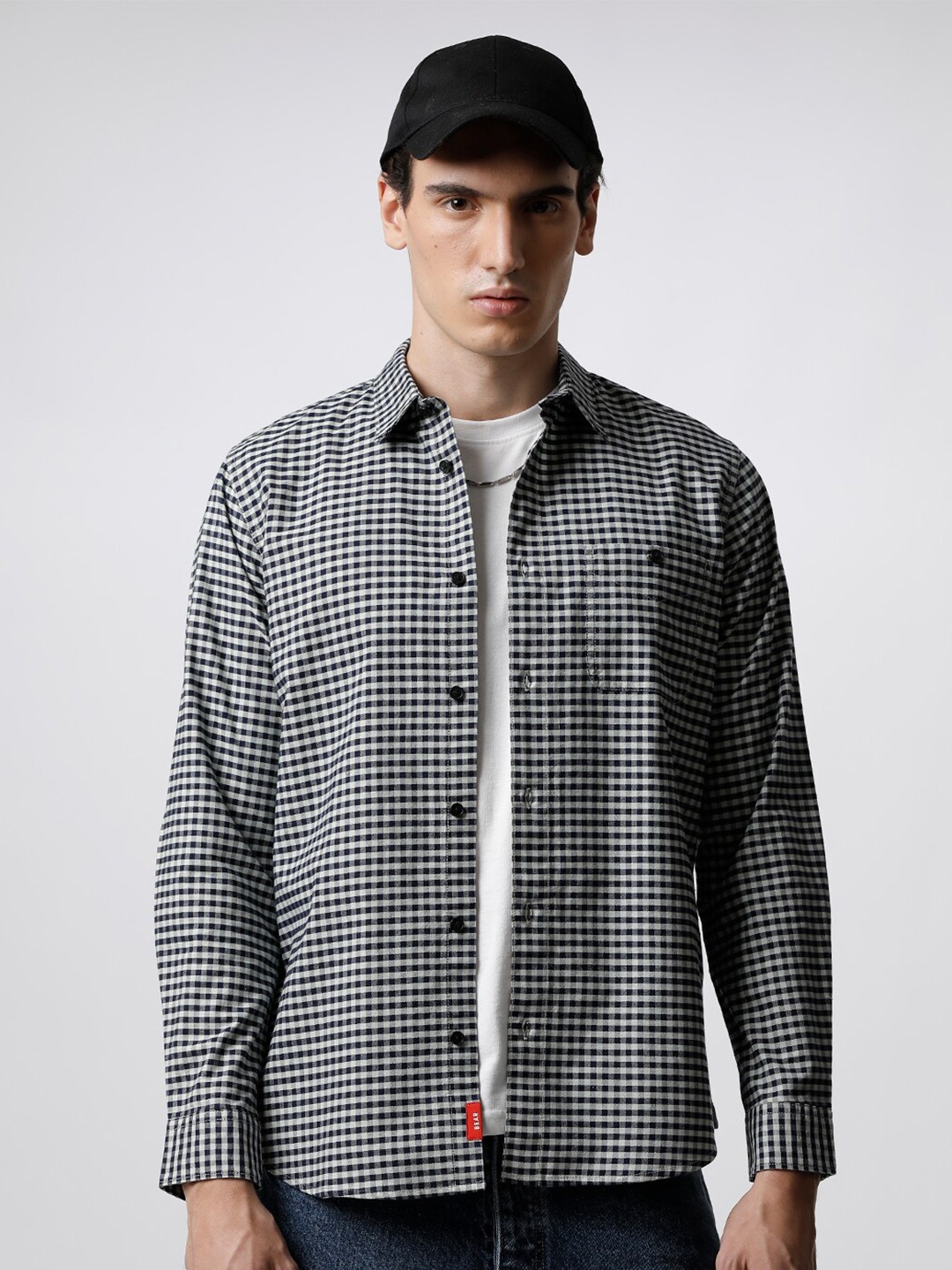 

THE BEAR HOUSE Men Slim Fit Checked Casual Shirt, White