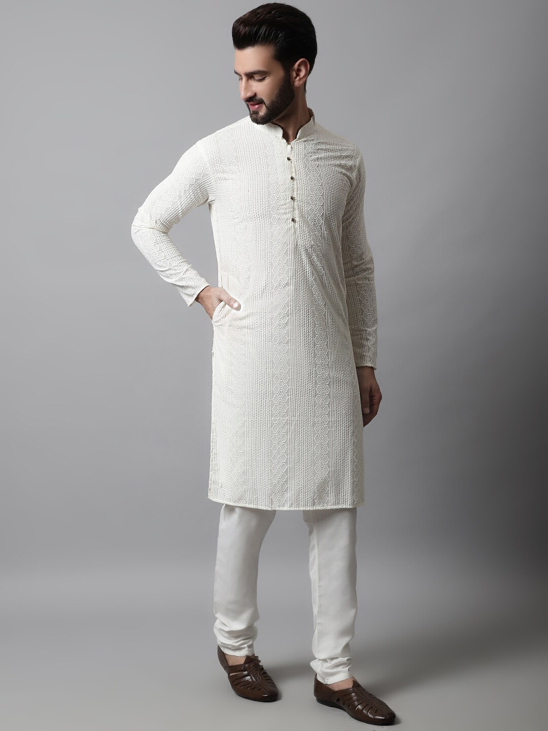 

Jompers Embroidered Chikankari Pure Cotton Kurta with Pyjamas, Cream