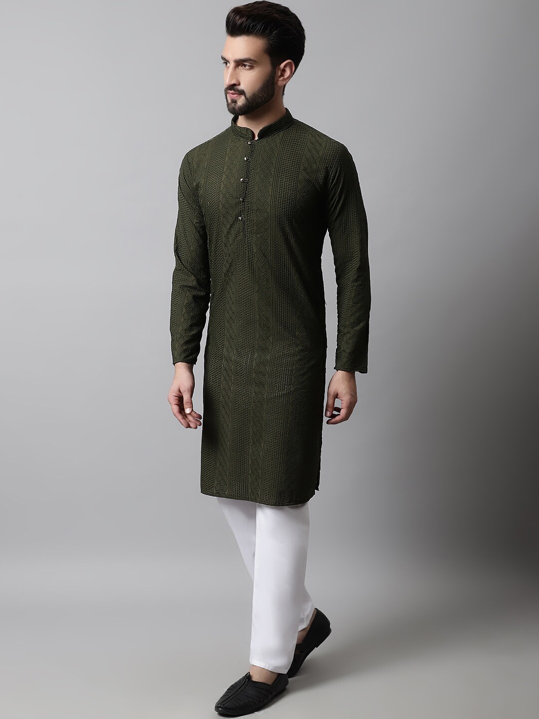 

Jompers Men Embroidered Chikankari Pure Cotton Kurta with Pyjamas, Olive