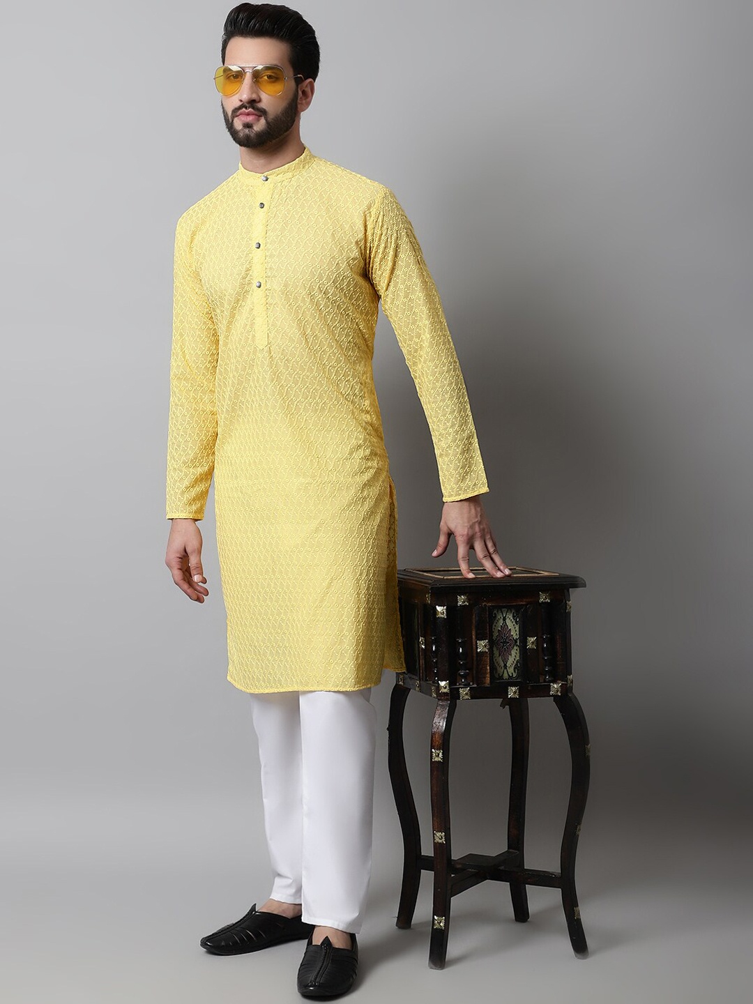 

Jompers Men Yellow Embroidered Pure Cotton Kurta with Pyjamas