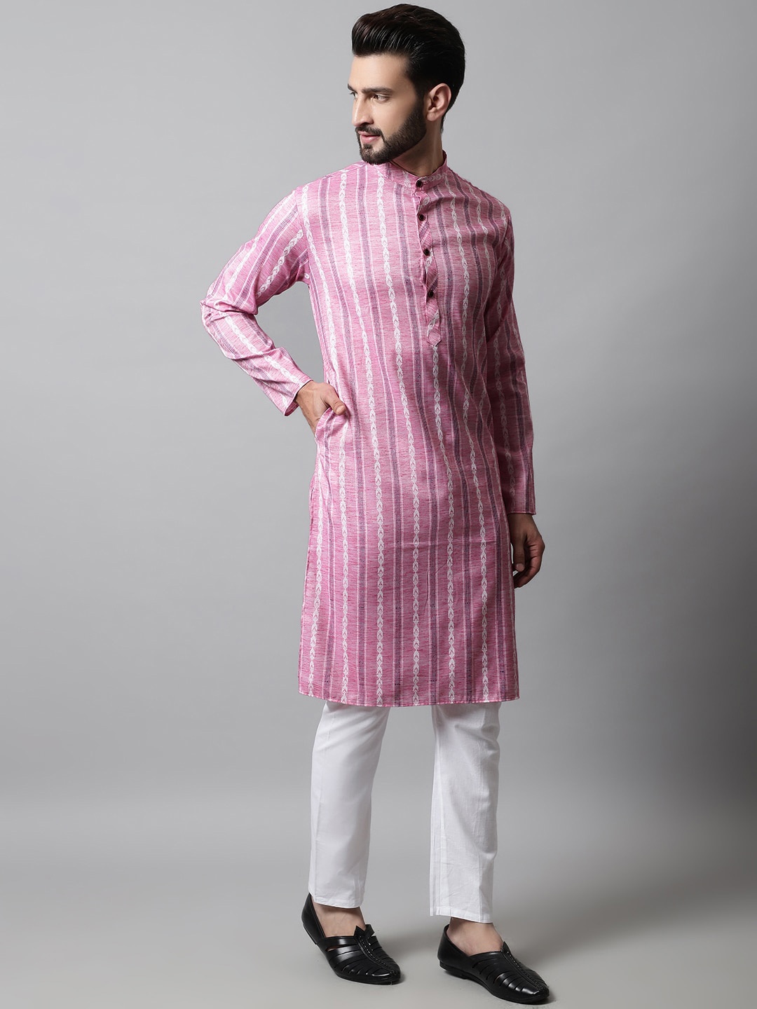 

Jompers Men Printed Mandarin Collar Pure Cotton Kurta with Pyjamas, Pink