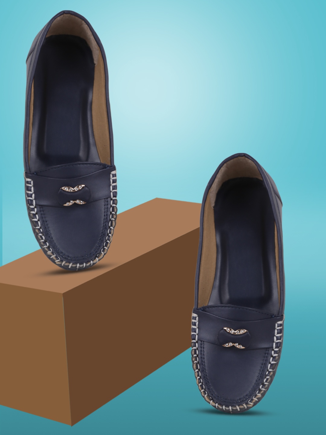 

PERY PAO Women Embellished Loafers, Navy blue