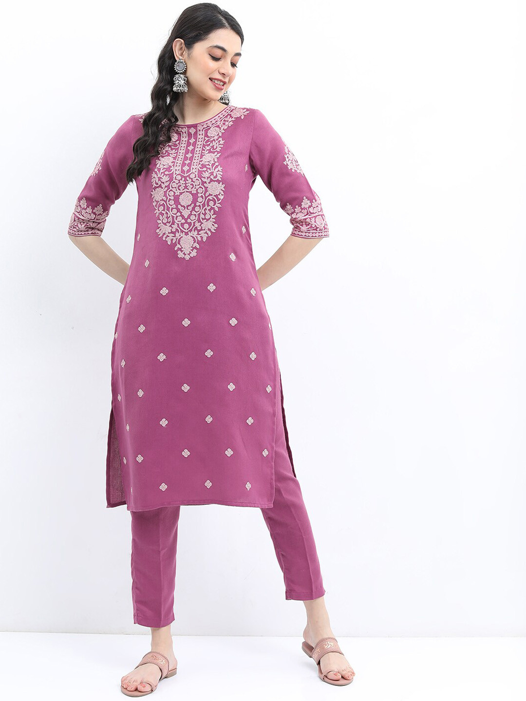 

KETCH Floral Embroidered Thread Work Faux Pashmina Kurta with Trousers, Mauve