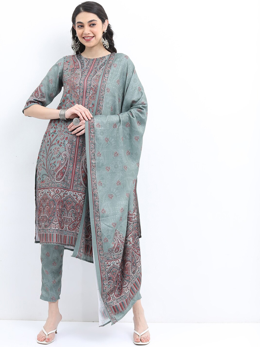 

KETCH Ethnic Motifs Printed Faux Pashmina Kurta with Trousers & Dupatta, Green