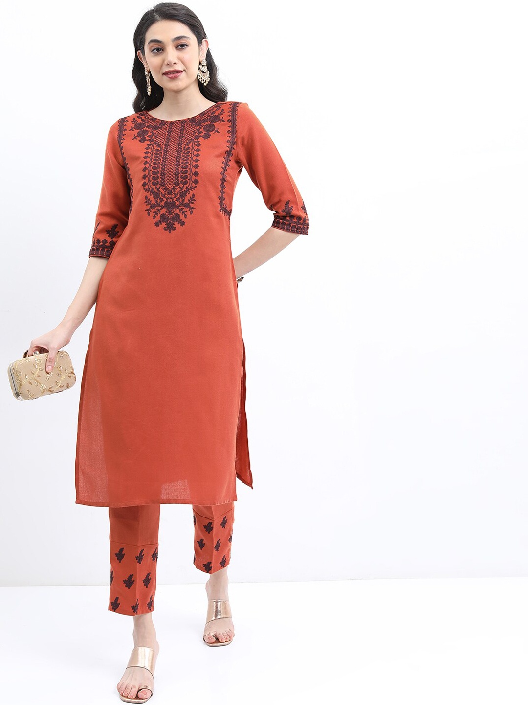 

KETCH Ethnic Motifs Embroidered Faux Pashmina Kurta with Trousers, Coral