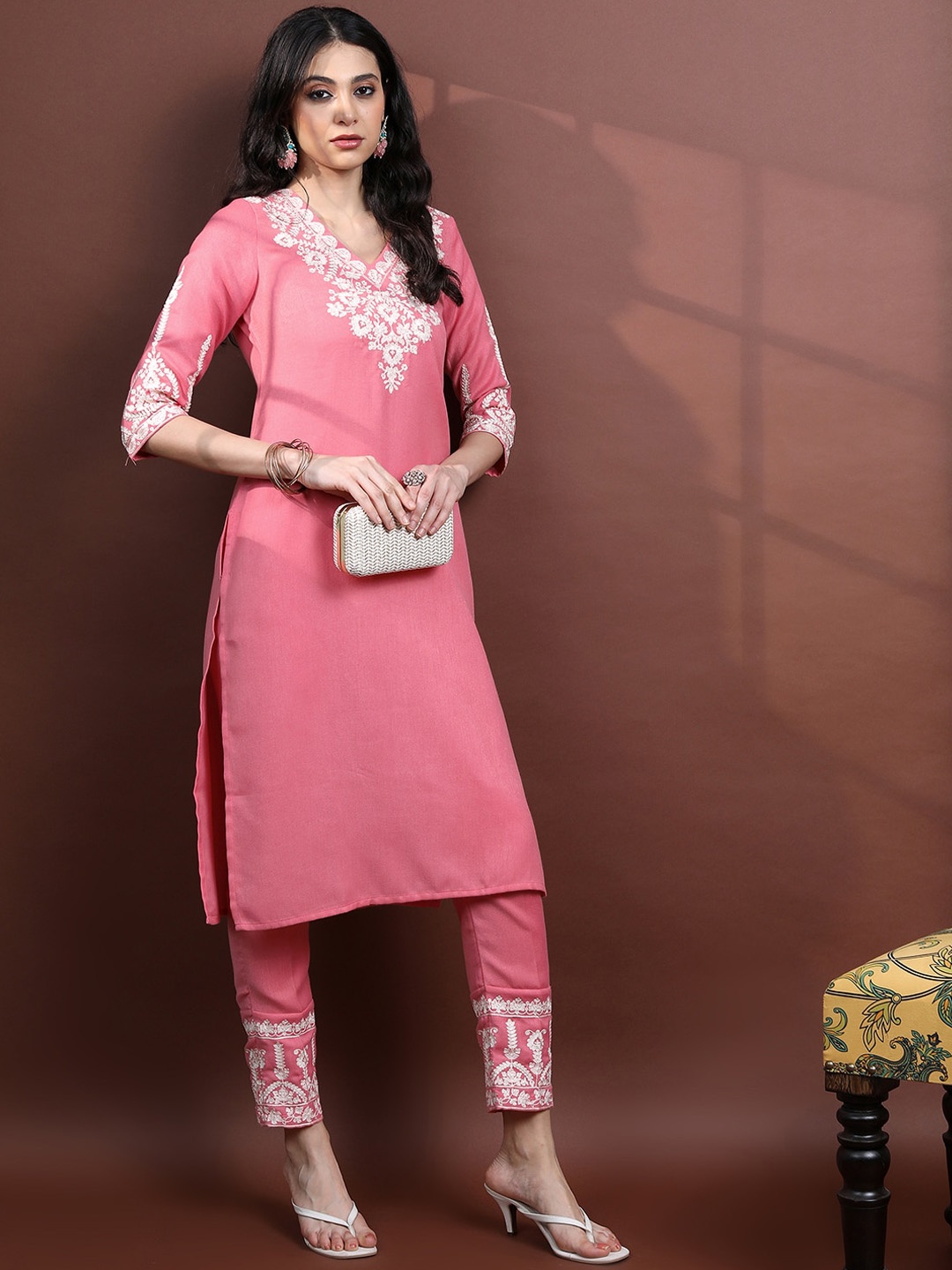 

Vishudh Floral Embroidered V-Neck Faux Pashmina Kurta with Trousers, Pink