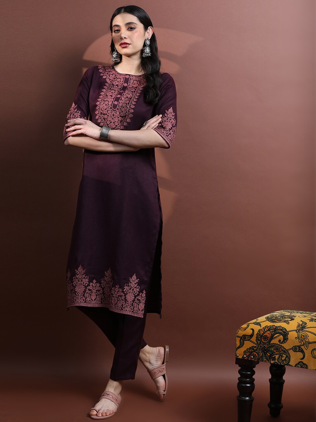 

Vishudh Floral Embroidered Faux Pashmina Kurta with Trousers, Burgundy