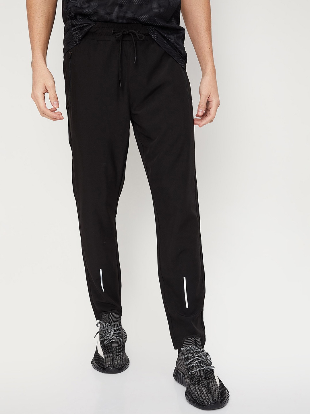 

max Men Solid Track Pant, Black