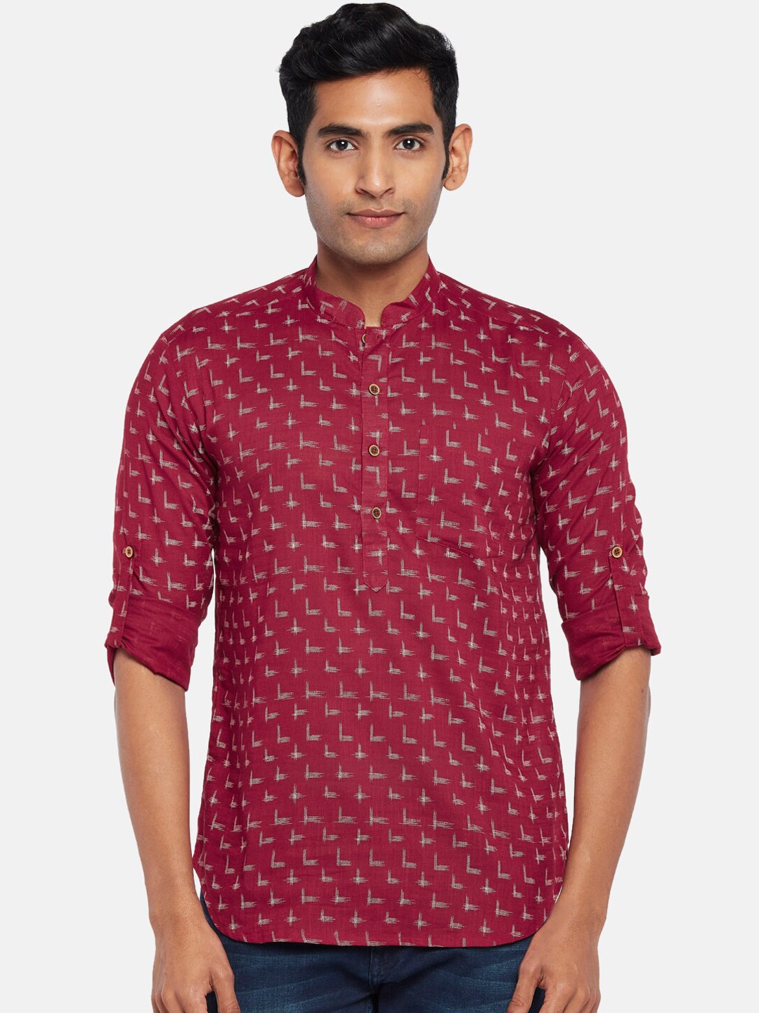 

indus route by Pantaloons Men Geometric Printed Cotton Kurta, Maroon