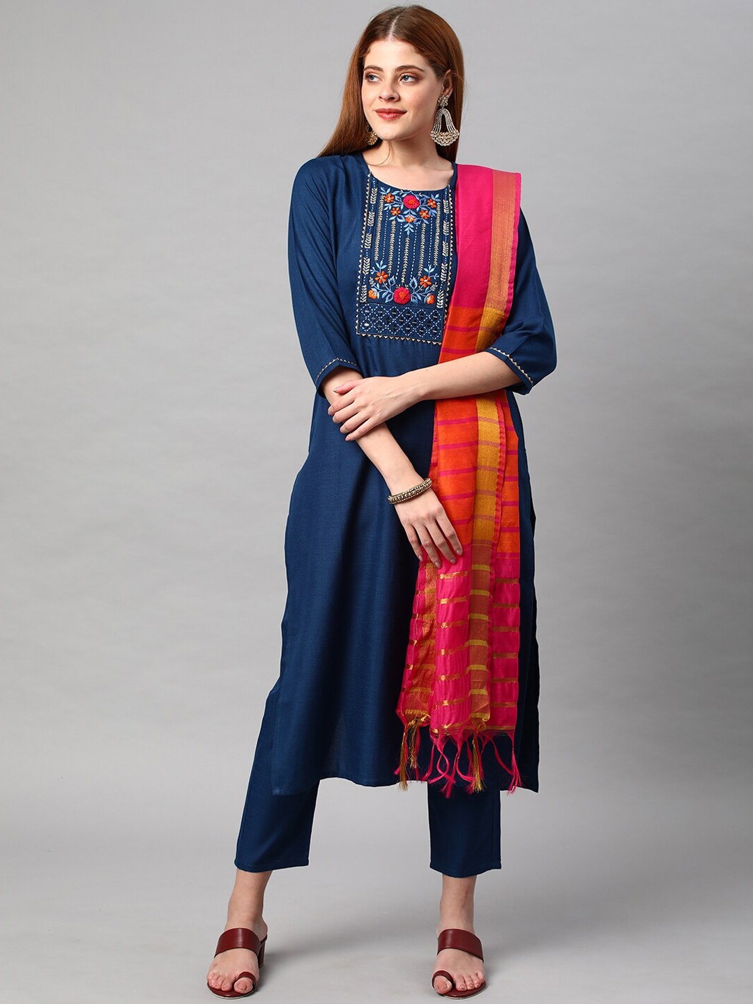 

KALINI Women Floral Embroidered Round Neck Kurta with Trousers & Dupatta, Navy blue