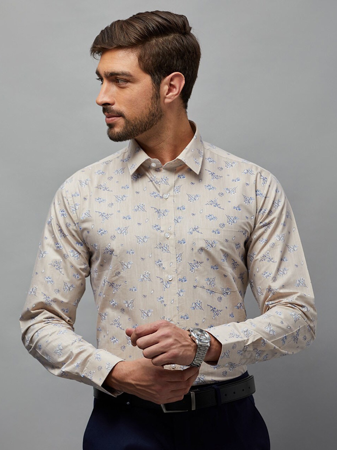 

Oxemberg Men Classic Slim Fit Printed Formal Shirt, Beige
