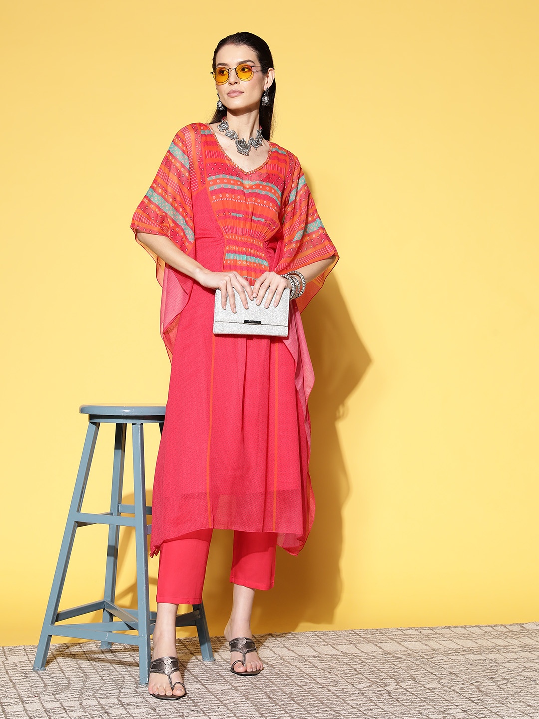 

ZOLA Women Pink Printed Kaftan Kurta With Trousers