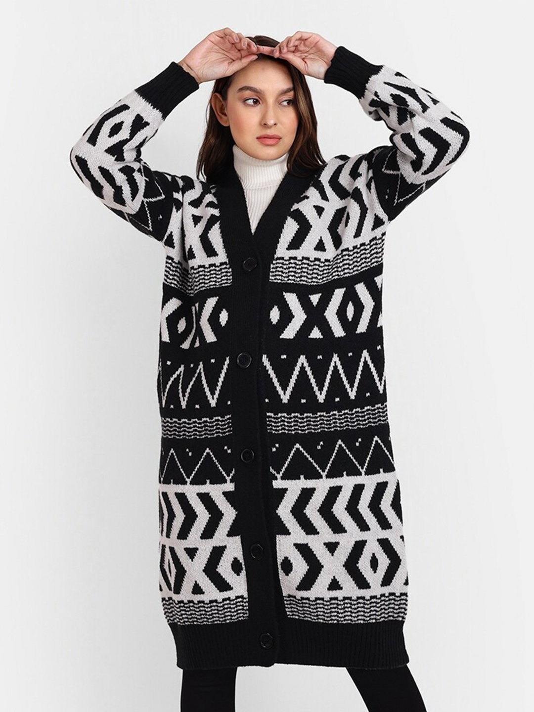 

iki chic Women Printed Longline Cardigan, Black