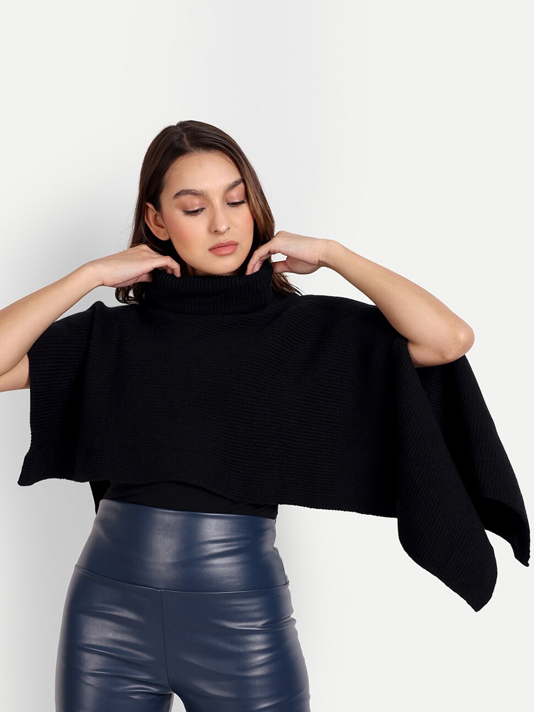 

iki chic Women Ribbed Crop Poncho, Black