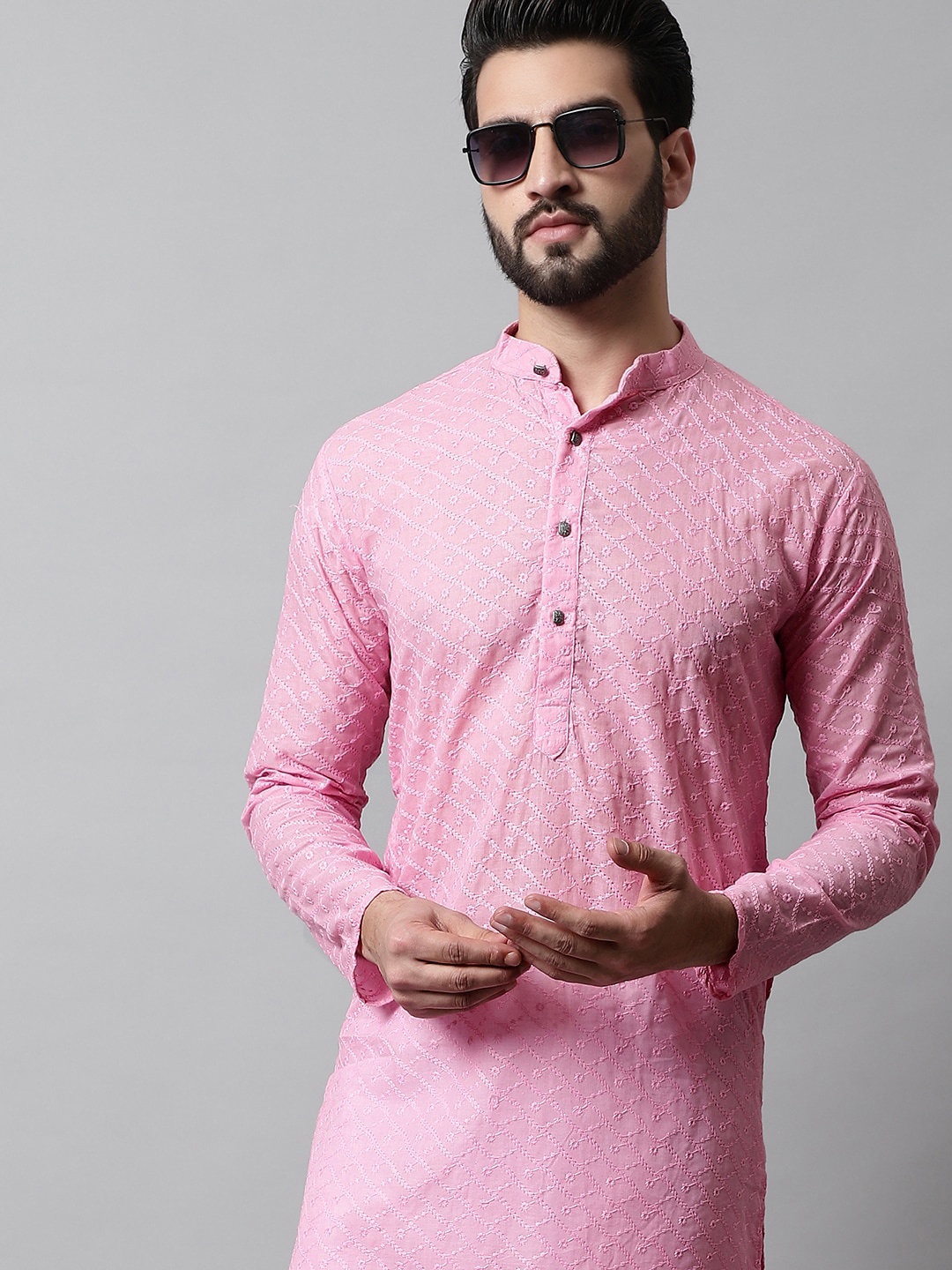 

Jompers Men Floral Embroidered Chikankari Pure Cotton Kurta, Pink