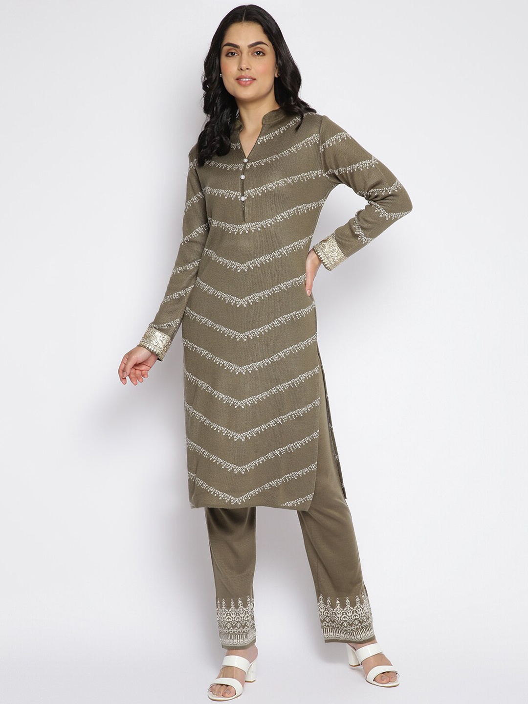 

MIKHAD Women Sequinned Acrylic Kurta with Trousers, Olive