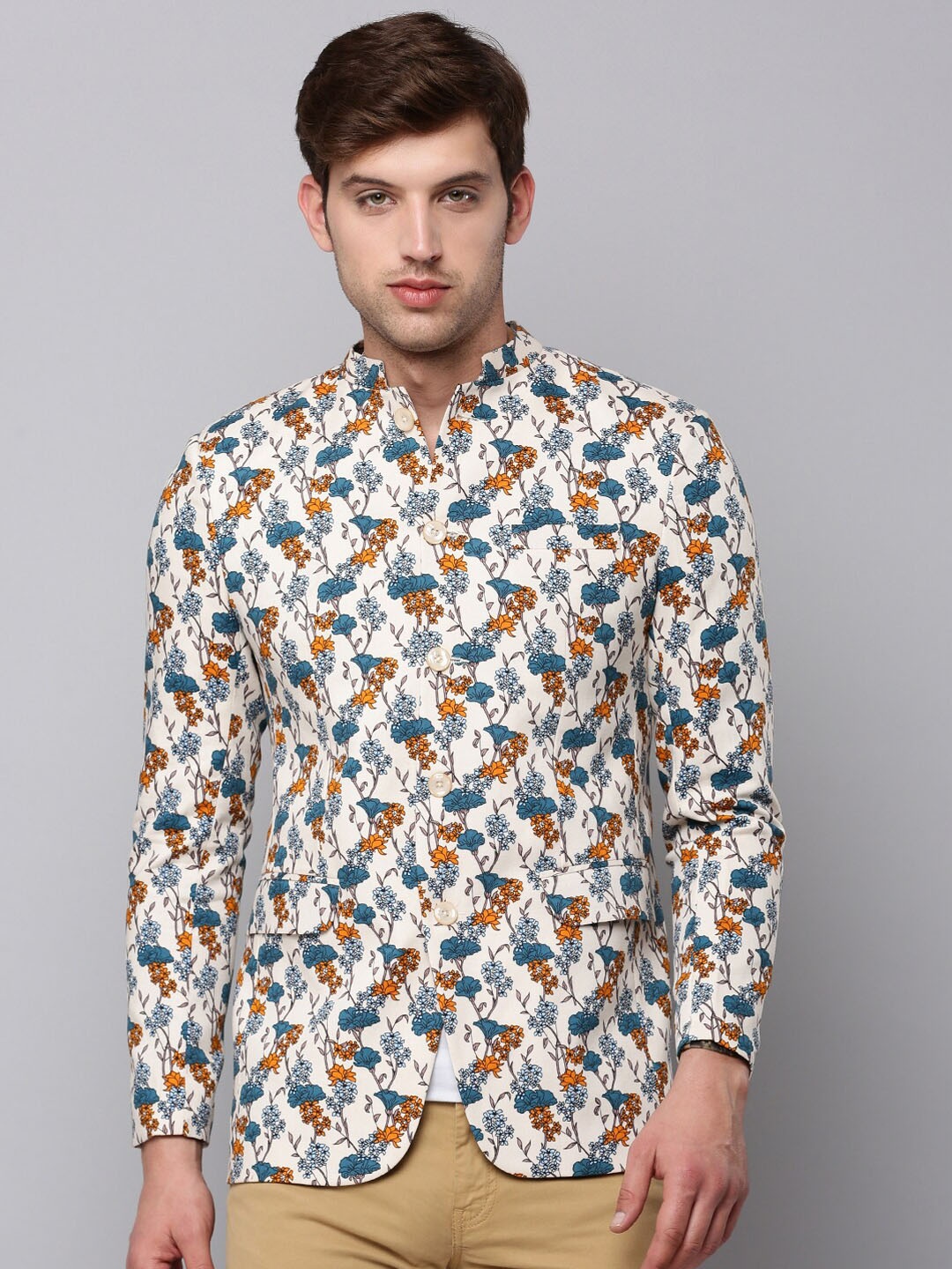 

SHOWOFF Men Printed Slim-Fit Bandhgala Blazer, Cream