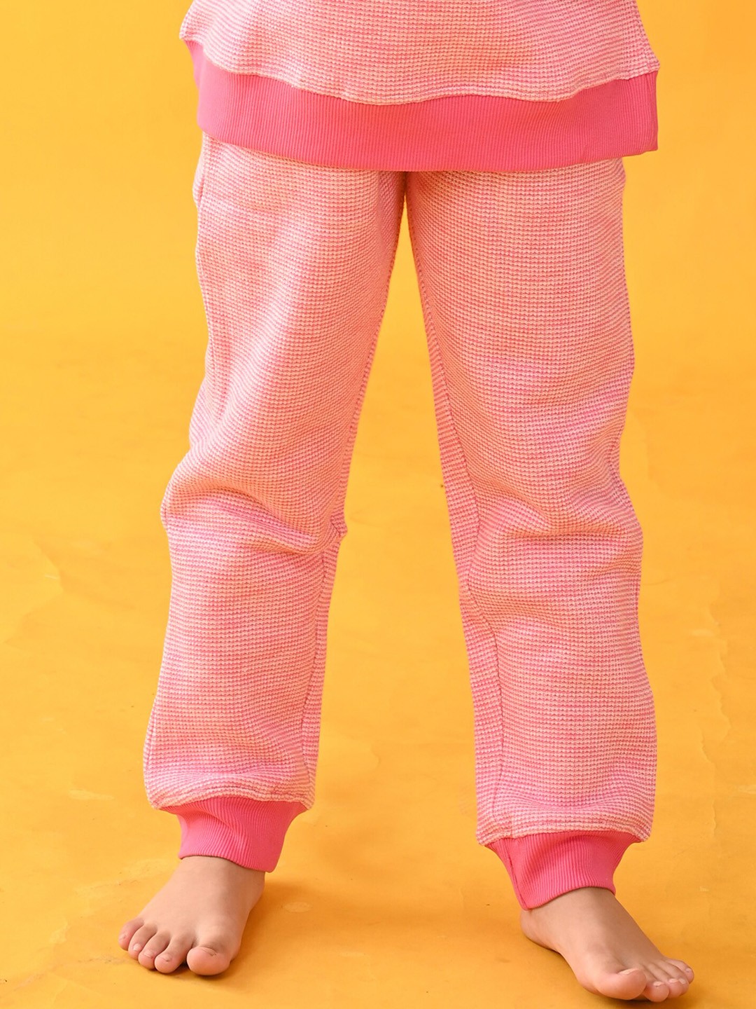 

Anthrilo Girls Self-Design Relaxed-Fit Joggers, Pink