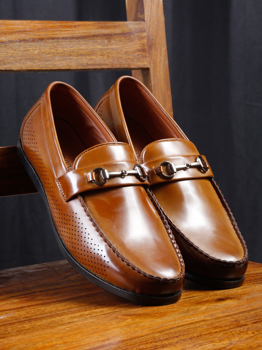 

MUTAQINOTI Men Textured Leather Loafers, Tan